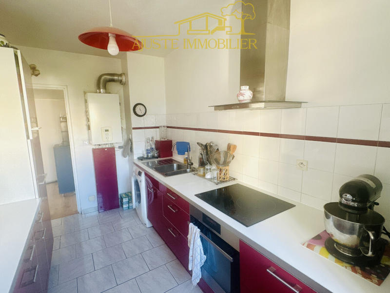 Appartement - 80 m² - 4 pièces