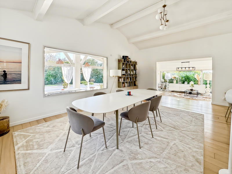 Villa - 256 m² - 9 pièces