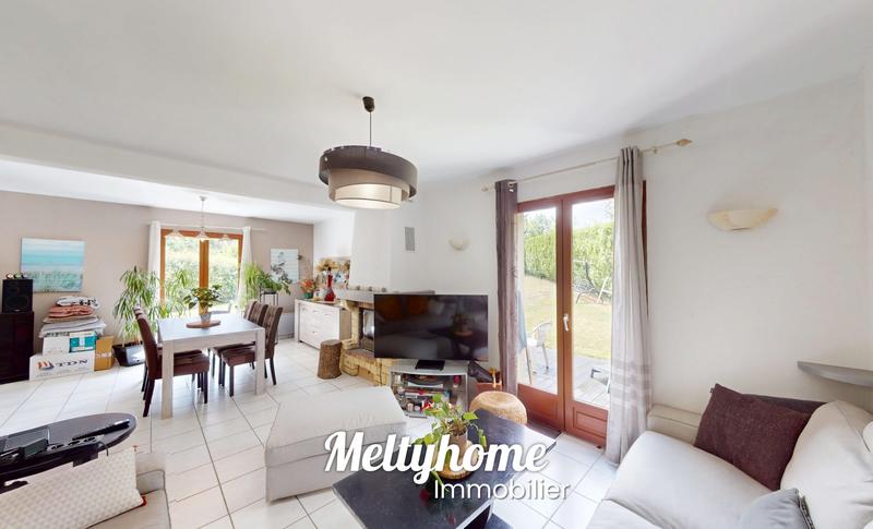 Maison - 102 m² - 5 pièces