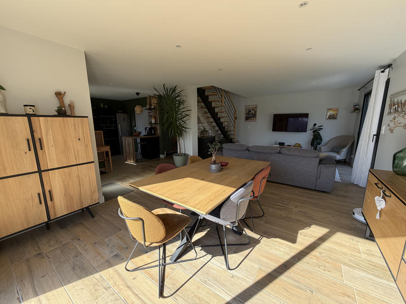 Maison - 130 m² - 6 pièces