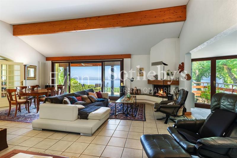 Villa - 288 m² - 6 pièces