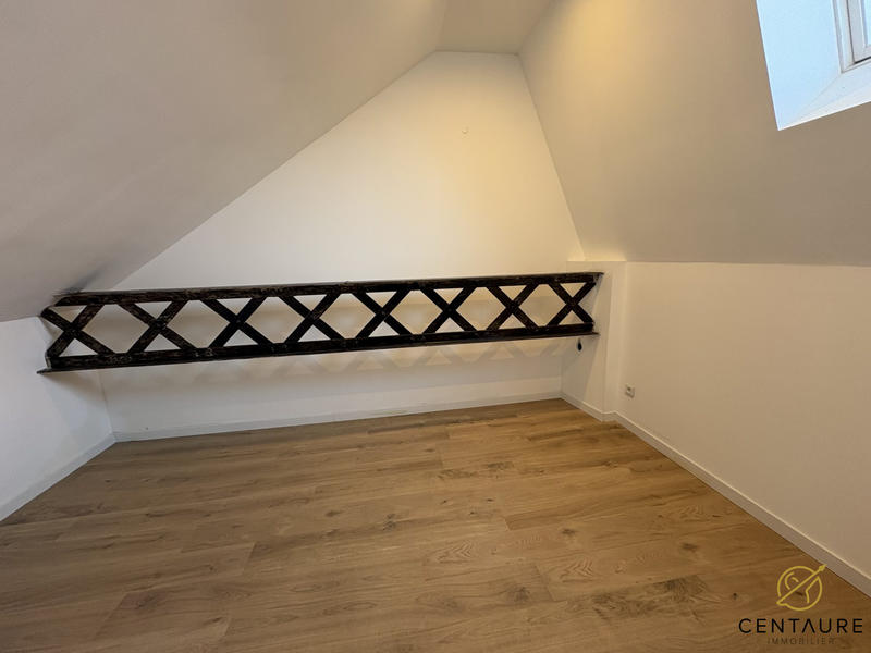 Loft - 117 m² - 5 pièces