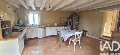 Maison - 104 m² - 4 pièces