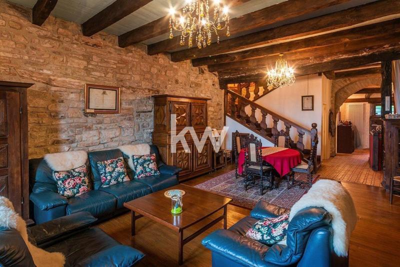 Maison de village - 179 m² - 6 pièces