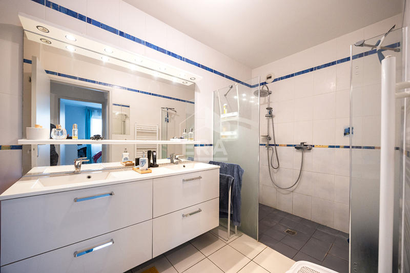 Appartement - 105 m² - 4 pièces