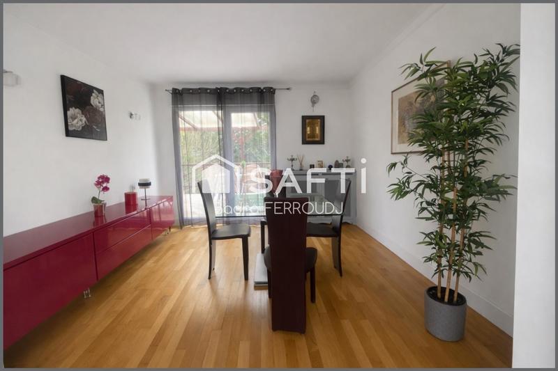 Maison - 95 m² - 4 pièces