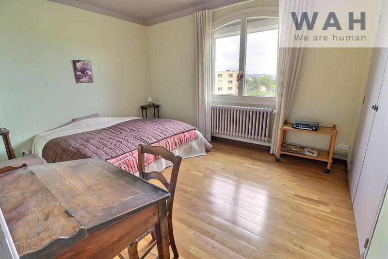 Villa - 364 m² - 9 pièces