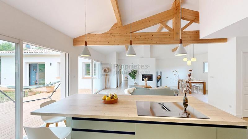 Maison - 150 m² - 5 pièces