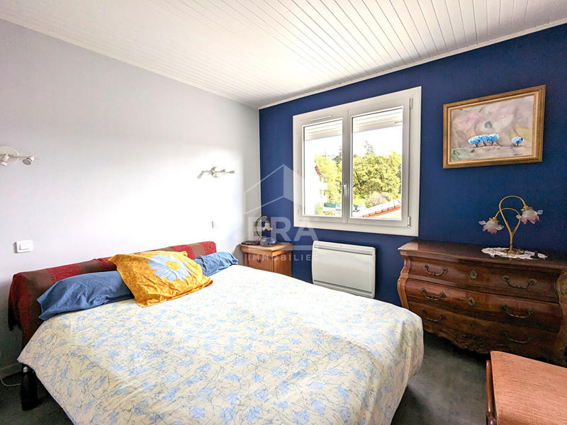 Maison - 233 m² - 10 pièces