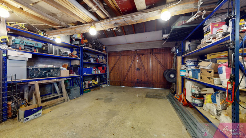 Maison - 287 m² - 10 pièces