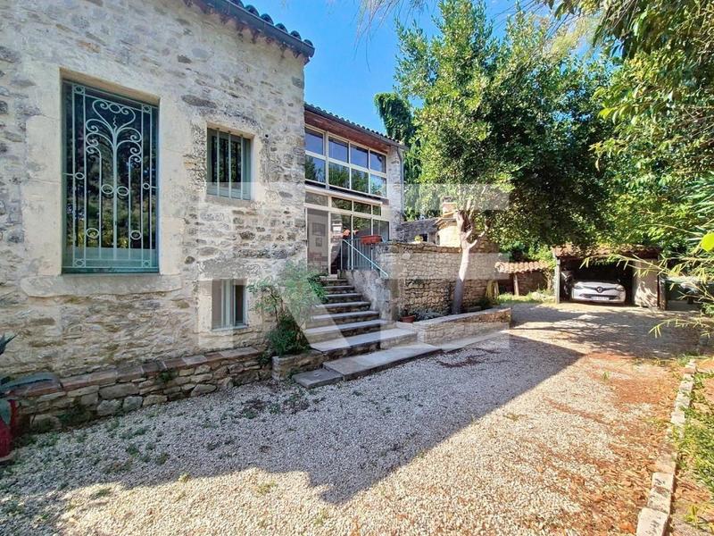 Maison de village - 174 m² - 6 pièces