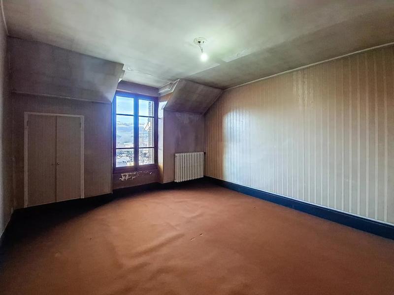 Maison - 177 m² - 7 pièces