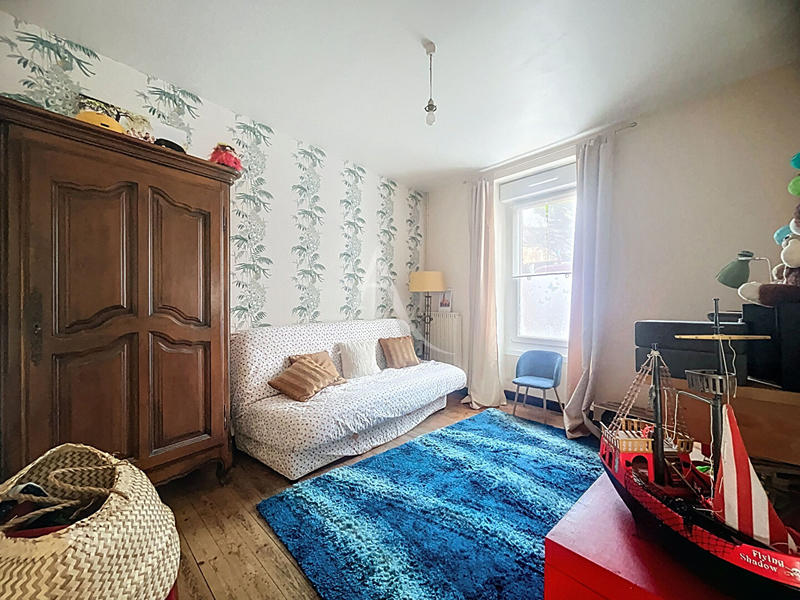 Maison - 149 m² - 7 pièces