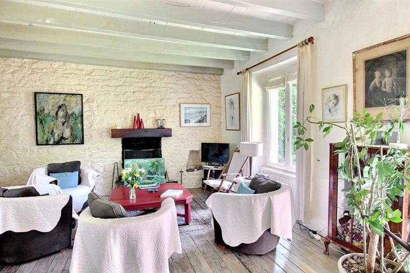 Maison - 236 m² - 6 pièces