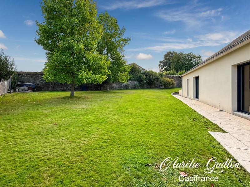 Maison - 254 m² - 9 pièces