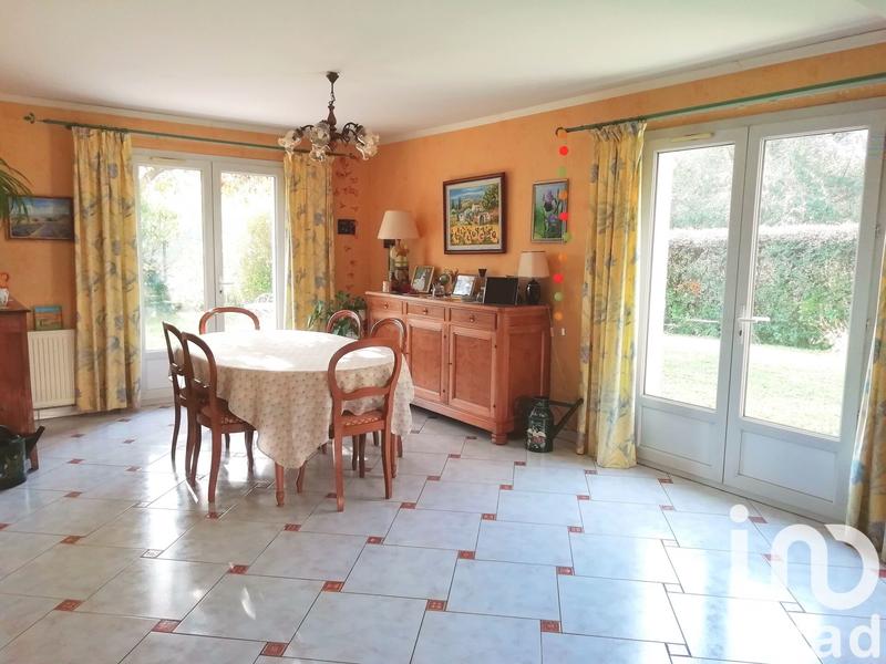 Maison - 166 m² - 8 pièces