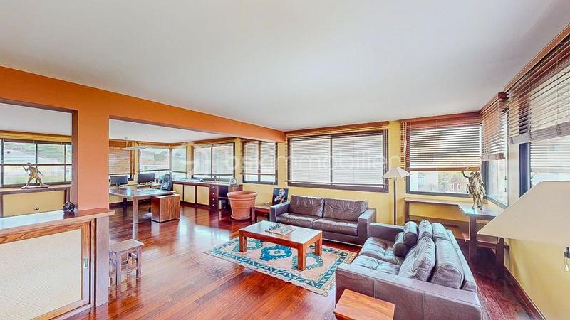 Bureau - 262 m² - 9 pièces