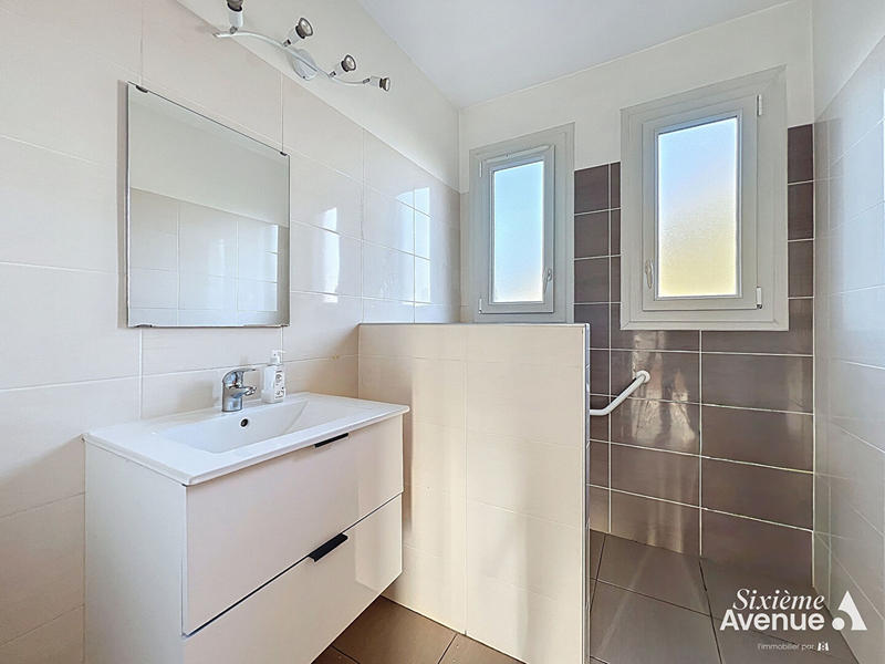 Maison - 107 m² - 5 pièces