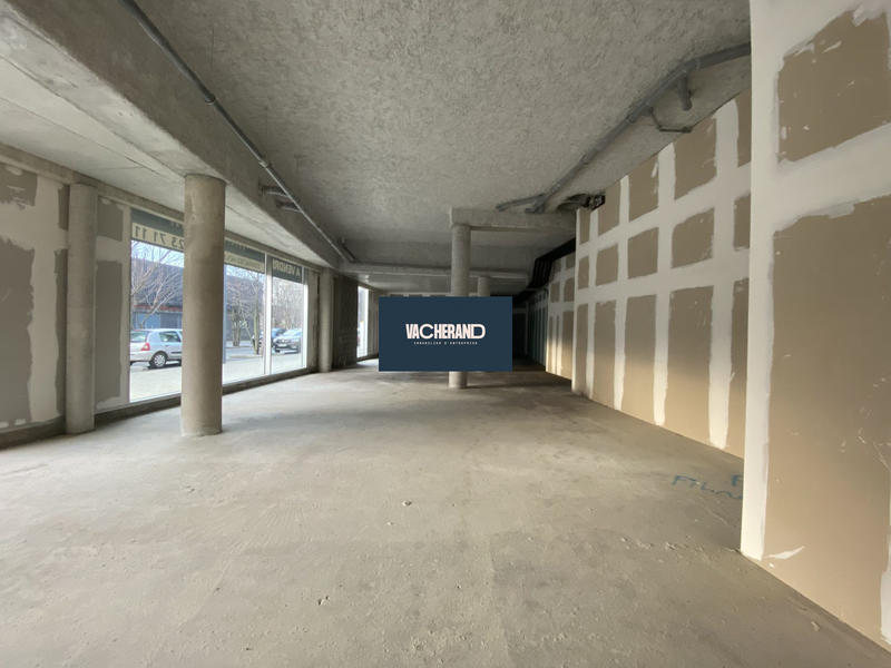 Local commercial - 368 m²