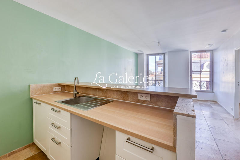 Maison traditionnelle - 192 m² - 5 pièces