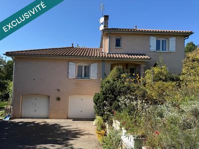 Villa - 220 m² - 8 pièces