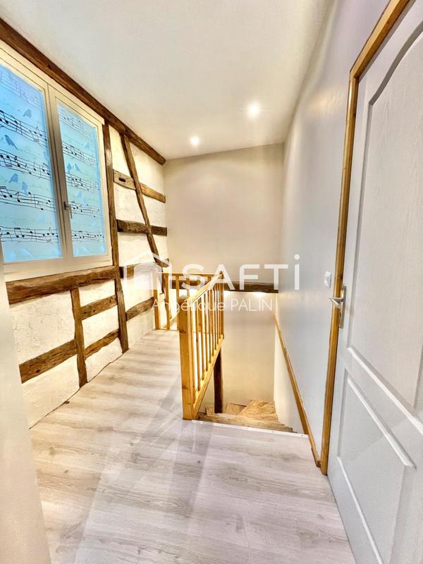 Maison - 236 m² - 8 pièces