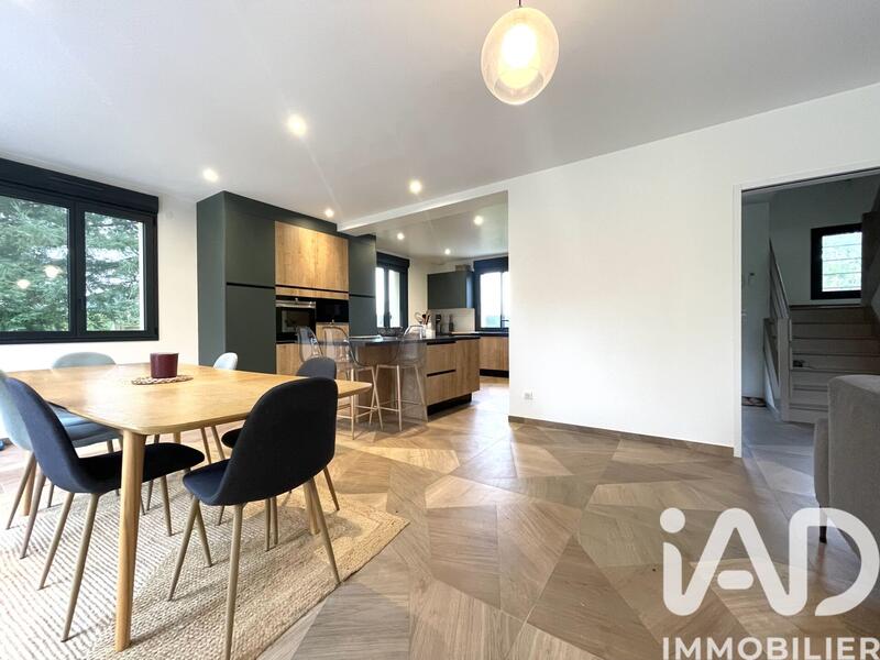 Maison - 160 m² - 7 pièces