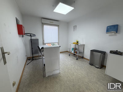 Bureau - 88 m² - 4 pièces