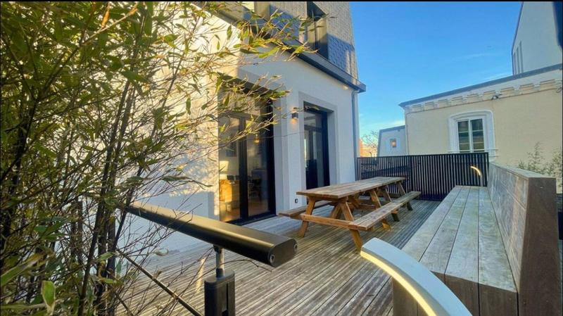 Maison - 141 m² - 6 pièces