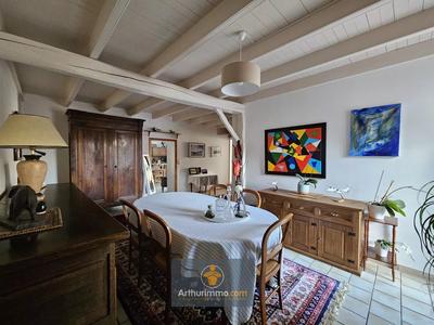 Maison - 145 m² - 8 pièces