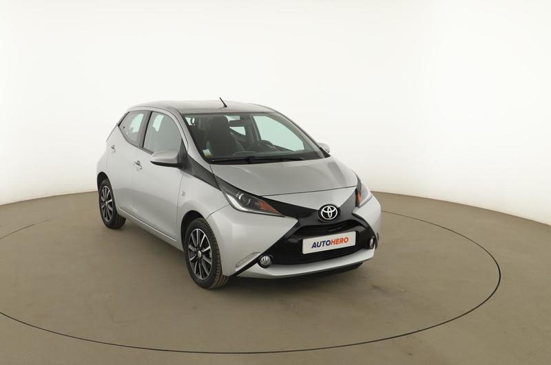 Toyota Aygo 1.0 Vvt-i X-Play 5p 69 ch