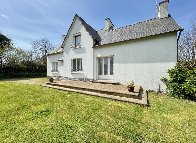 Maison - 172 m² - 8 pièces