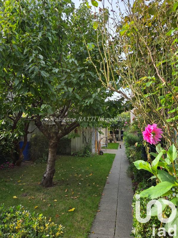 Maison - 102 m² - 5 pièces