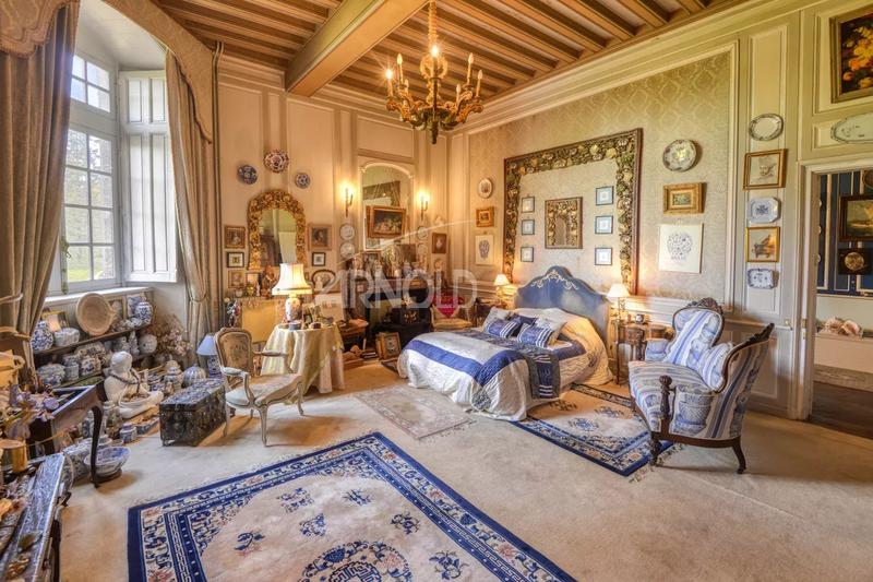 Appartement - 292 m² - 8 pièces