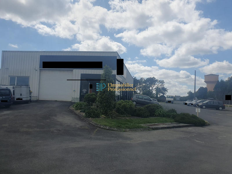 Local d'activités - 1 335 m²