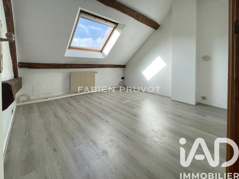 Maison - 300 m² - 15 pièces