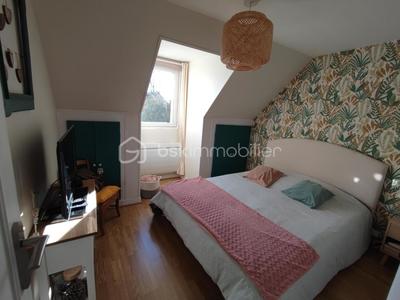 Pavillon - 184 m² - 9 pièces