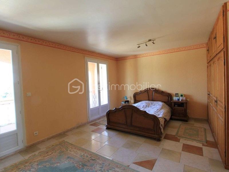 Propriété - 368 m² - 14 pièces