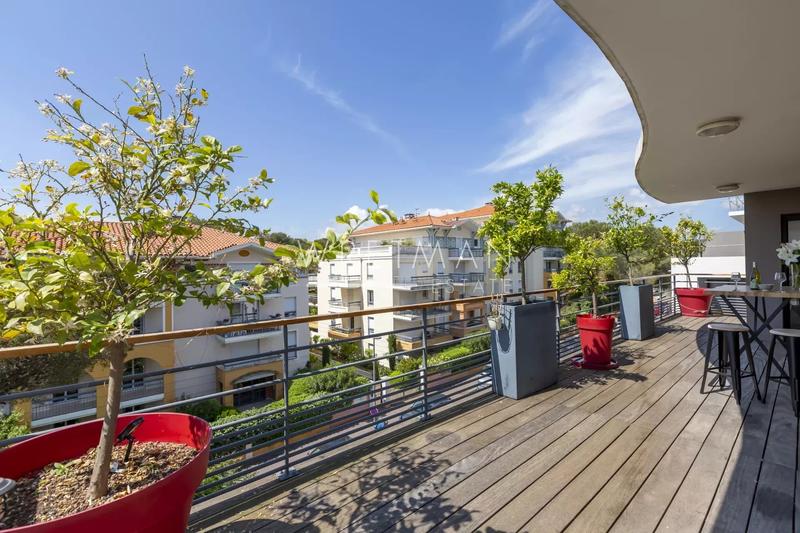 Appartement - 112 m² - 4 pièces