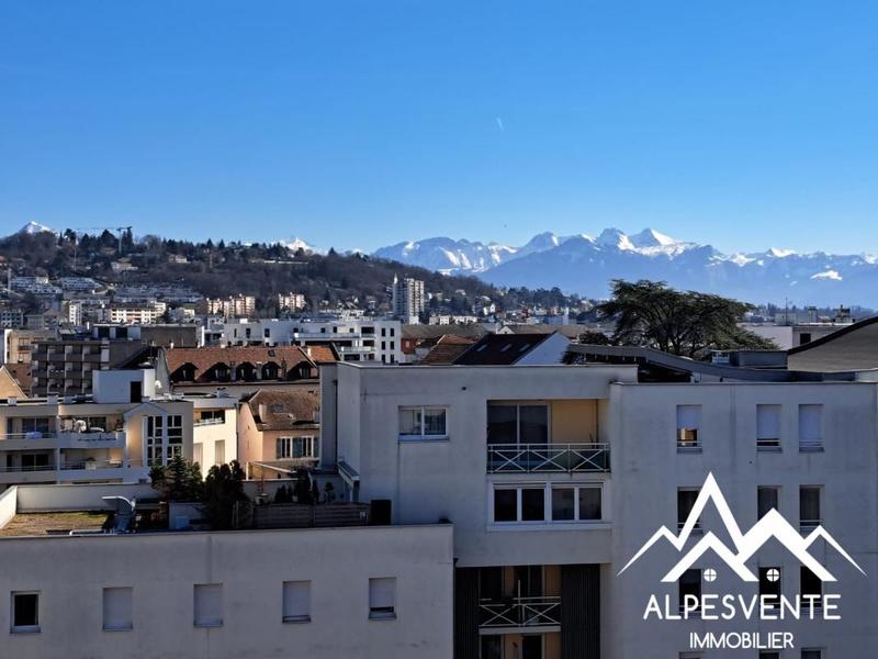 Appartement - 102 m² - 4 pièces