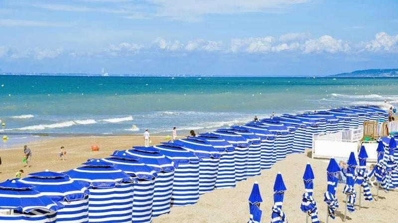 Maison - 175 m² - 10 pièces