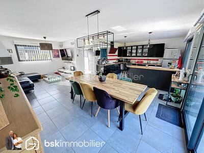 Maison - 117 m² - 5 pièces