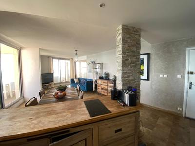 Appartement - 95 m² - 4 pièces