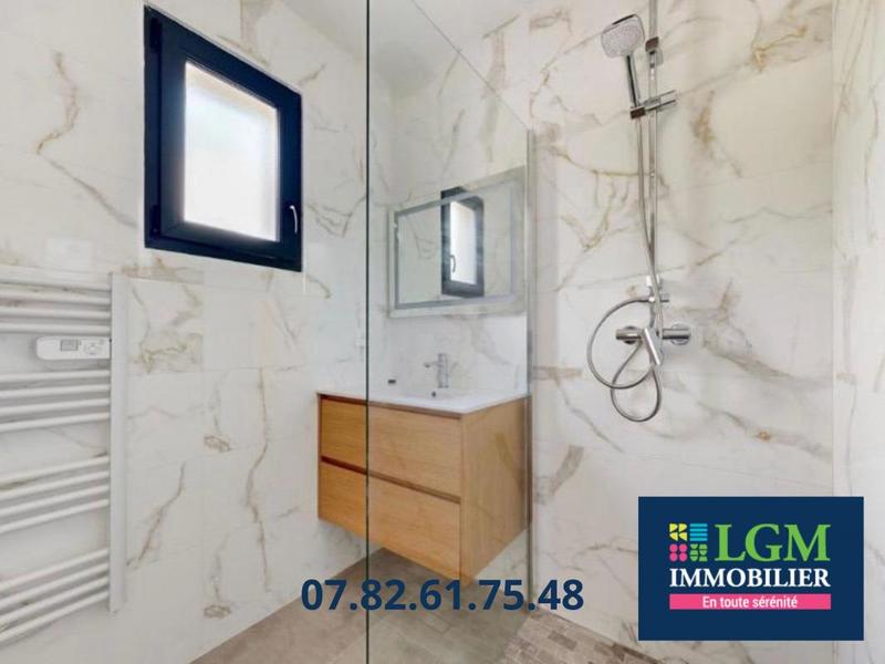 Maison - 99 m² - 5 pièces