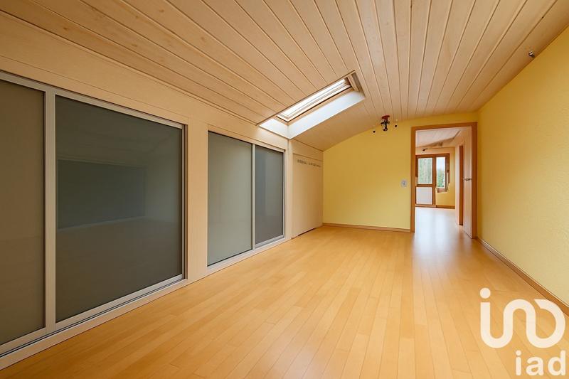 Maison - 245 m² - 10 pièces