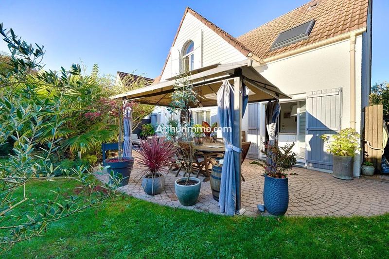 Maison - 138 m² - 6 pièces