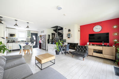 Maison - 82 m² - 5 pièces