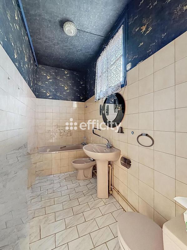 Maison - 110 m² - 4 pièces