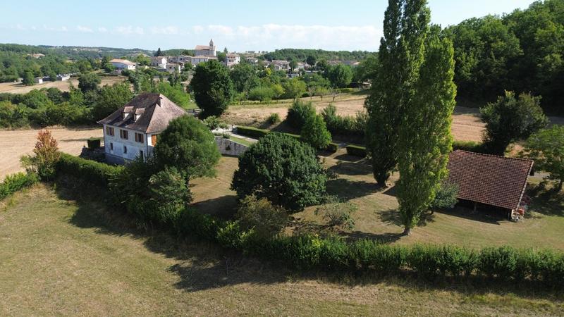 Maison - 160 m² - 7 pièces