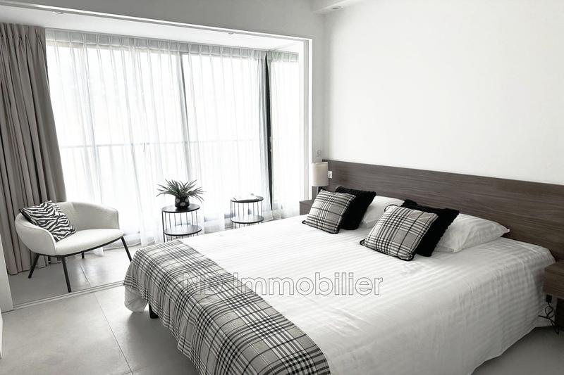 Appartement - 94 m² - 4 pièces